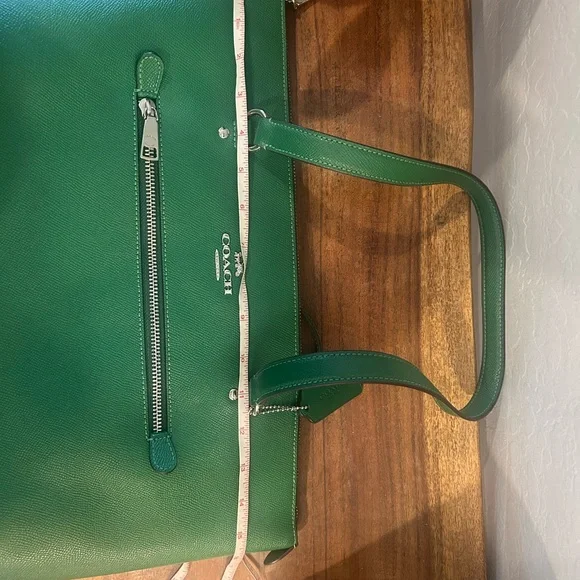 Coach Vibrant Green Leather Tote - Picture 15 of 16